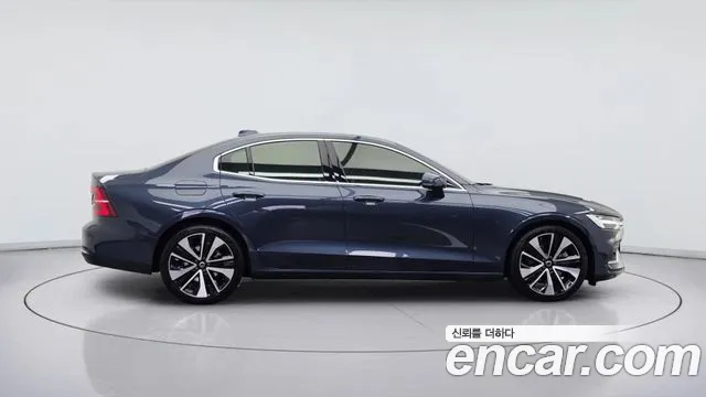 Вольво S60 S60 третьего поколения — Фото автомобиля 4