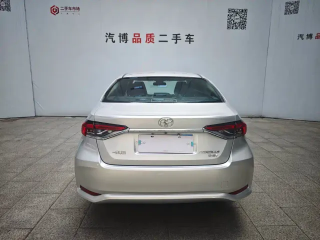 Toyota Corolla — Фото автомобиля 6