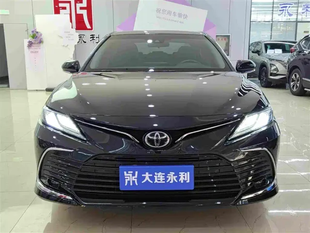 Toyota Camry — Фото автомобиля 2