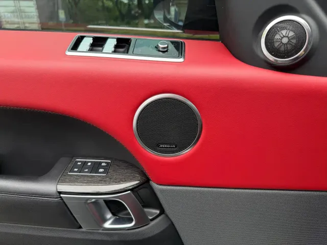 Land Rover Range Rover Sport — Фото автомобиля 16