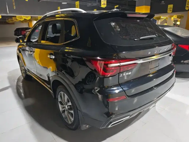 Roewe RX5 — Фото автомобиля 4