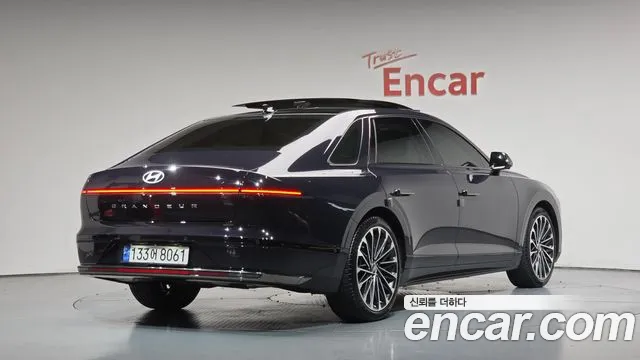Фотография автомобиля — Hyundai Grandeur GN7