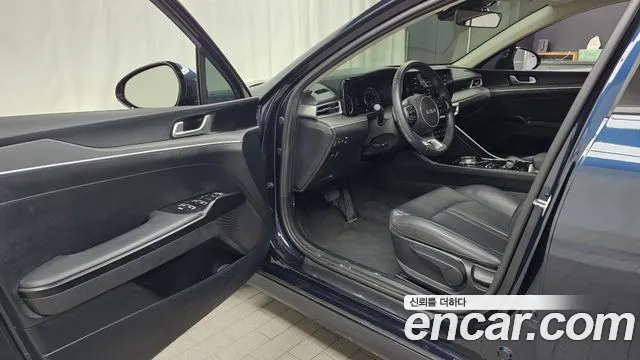 Kia K5 Generation 3 — Фото автомобиля 14