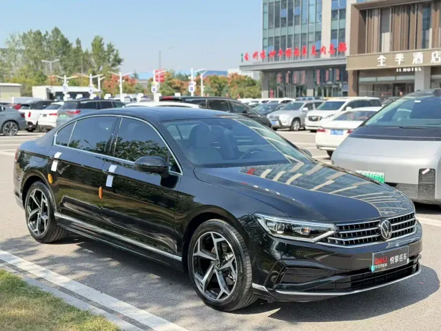Volkswagen Magotan — Фото автомобиля 3