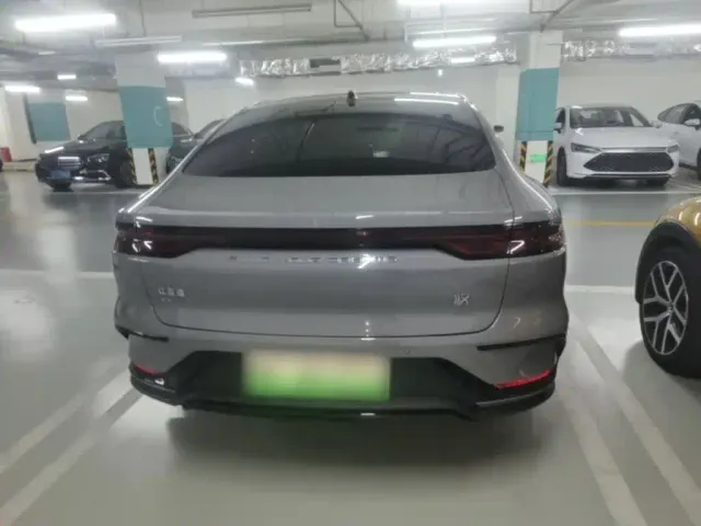 BYD Han — Фото автомобиля 5