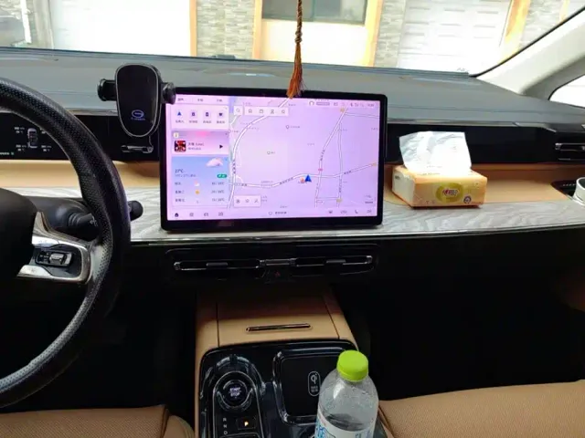 GAC Trumpchi E8 — Фото автомобиля 13