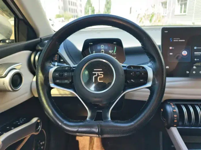 BYD Yuan PLUS — Фото автомобиля 15