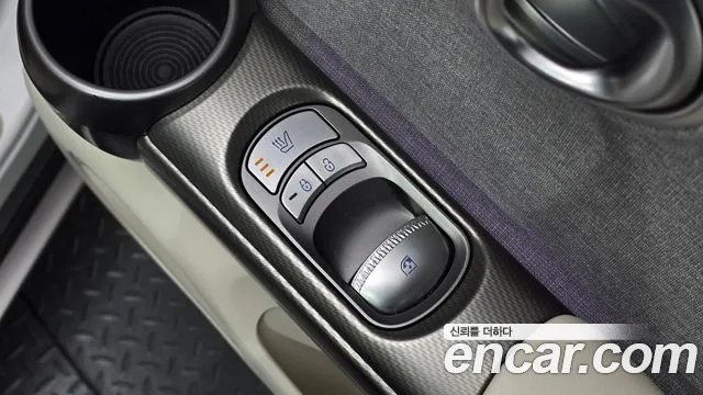 Genesis GV60 — Фото автомобиля 30