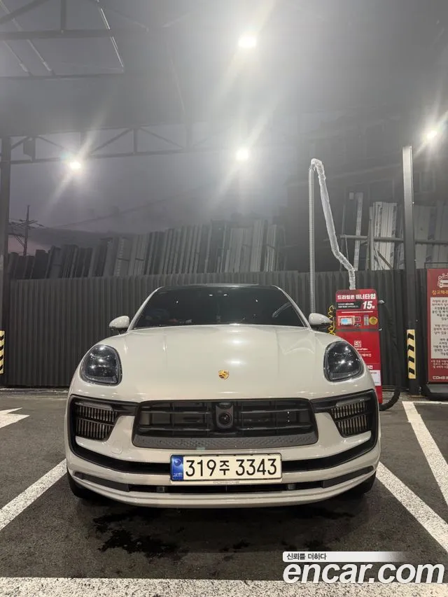 Porsche Macan — Фото автомобиля 3