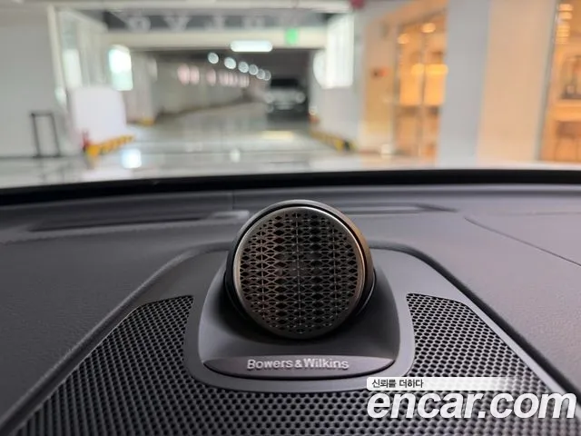 Volvo XC60 Generation 2 — Фото автомобиля 13