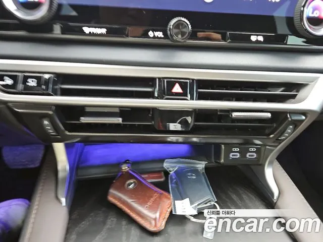 Lexus RX RX450h+ 5th Gen — Фото автомобиля 15