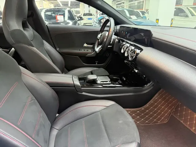 Mercedes-Benz CLA-Class — Фото автомобиля 21