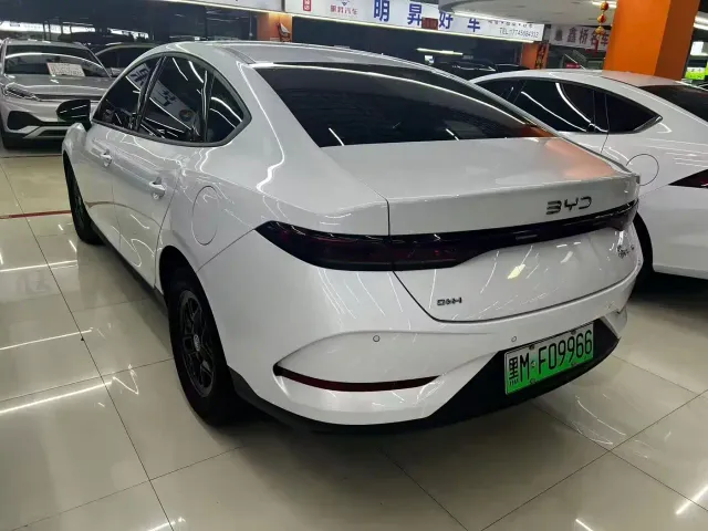 BYD Qin PLUS — Фото автомобиля 4