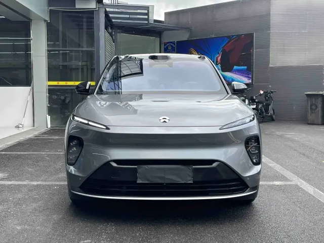 Nio ES8 — Фото автомобиля 3
