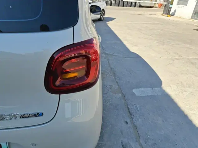 Wuling Hongguang Mini EV — Фото автомобиля 7