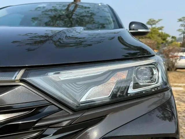 Dongfeng Fengshen AX7 — Фото автомобиля 4