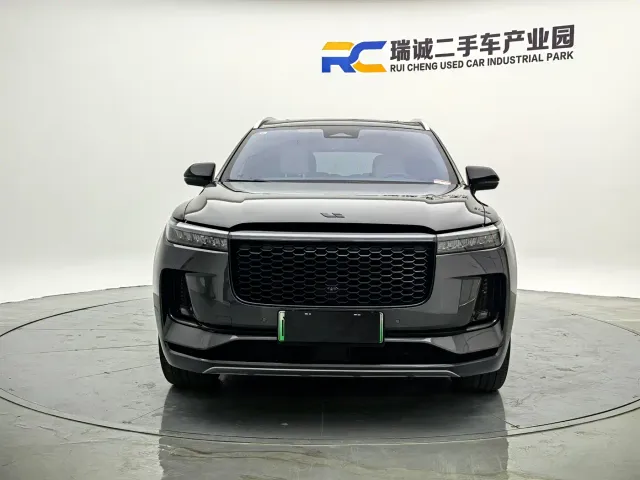 Li Auto ONE — Фото автомобиля 2