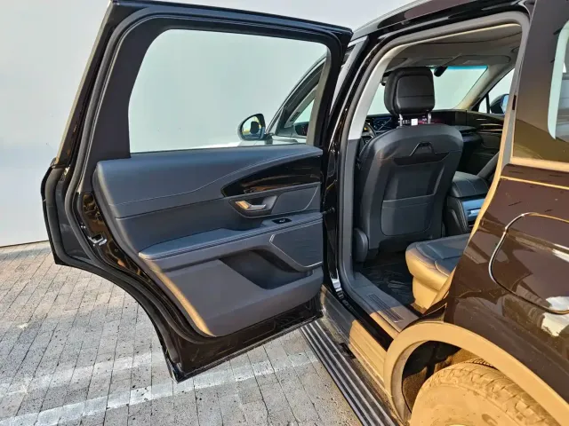 Lincoln Nautilus 2025 2.0T FWD Launch Edition — Фото автомобиля 9