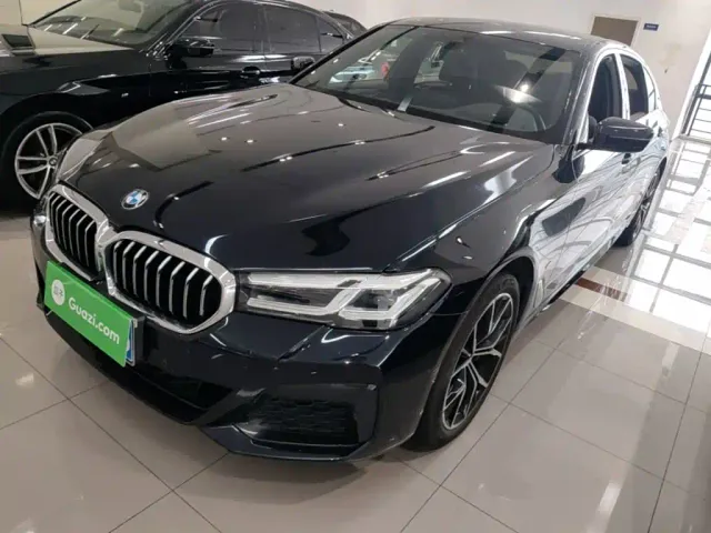 Фотография автомобиля — BMW 5 Series