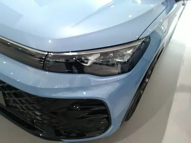 Volkswagen Tiguan L — Фото автомобиля 23