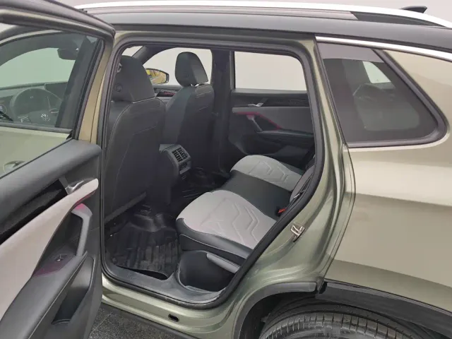 Volkswagen Tayron 2025 Model Tayron L 380TSI 4WD Luxury Easy Package — Фото автомобиля 11