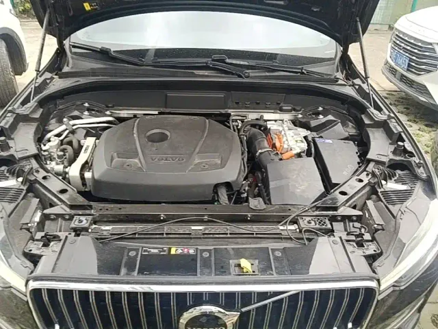 Volvo XC60 — Фото автомобиля 19