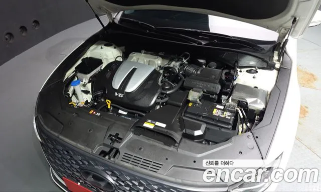 Hyundai Grandeur New — Фото автомобиля 9