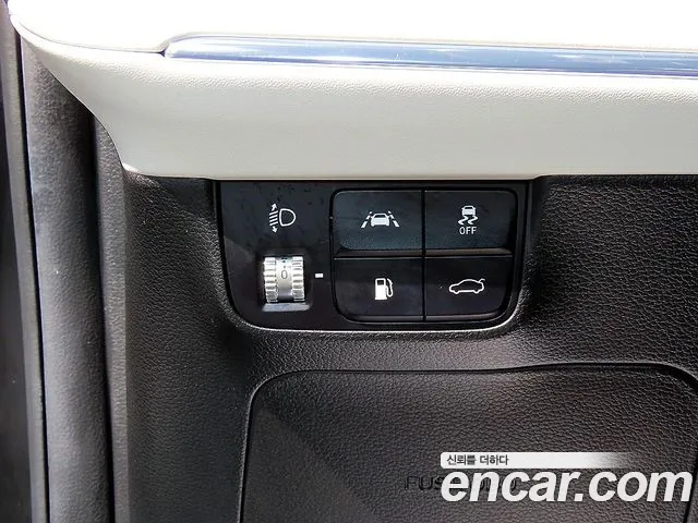 Hyundai Grandeur Grandeur (New) Hybrid — Фото автомобиля 13