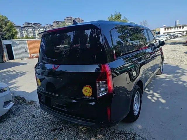 Wuling Zhengcheng — Фото автомобиля 6