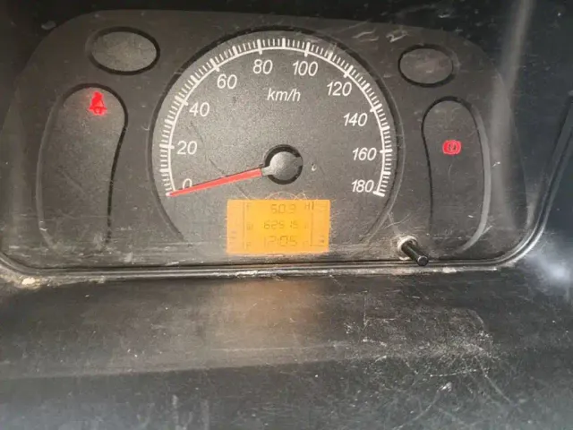 Wuling Motors Wuling Zhiguang 2020 1.2L Utility China VI LSI — Фото автомобиля 11