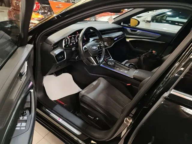 Audi A6L — Фото автомобиля 14