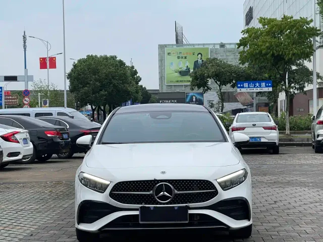 Mercedes-Benz A-Class — Фото автомобиля 2