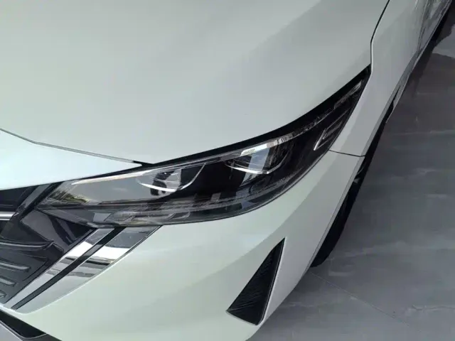 Nissan Sylphy — Фото автомобиля 23