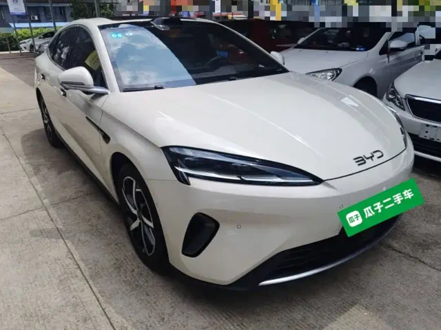 BYD Seal 07 DM-i — Фото автомобиля 3