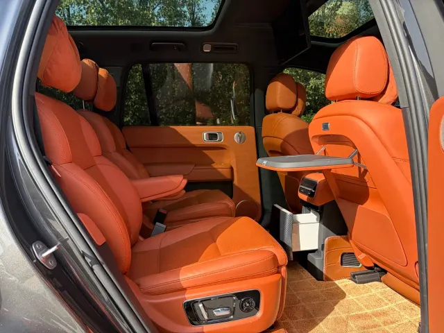 Li Auto L9 — Фото автомобиля 10