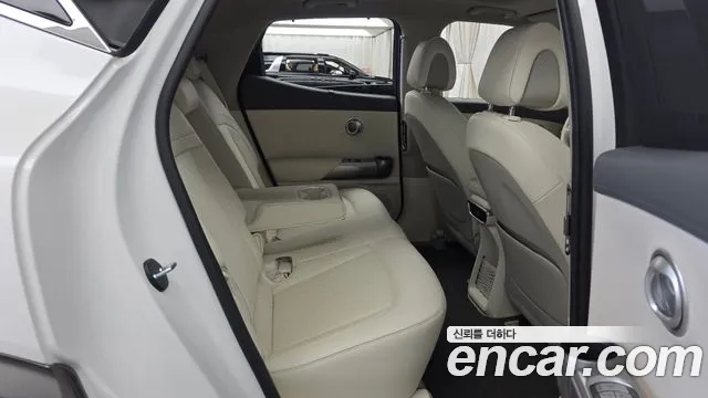 Genesis GV60 — Фото автомобиля 12