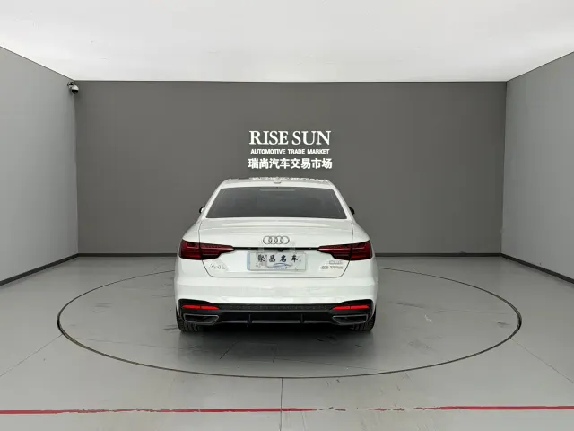 Audi A4L — Фото автомобиля 12