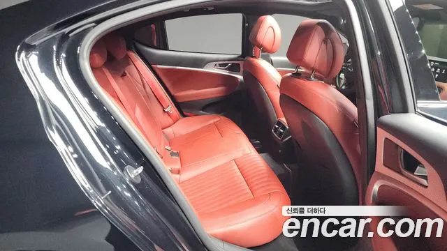 Genesis G70 Новый G70 Бензин 3.3T 2WD — Фото автомобиля 12