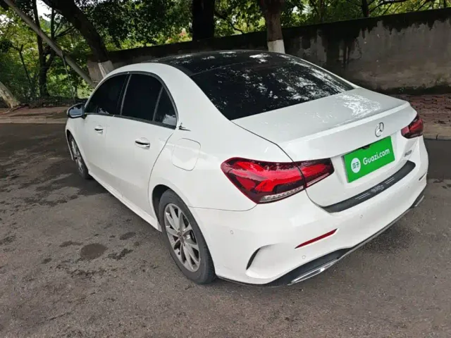 Mercedes-Benz Mercedes-Benz A-Class 2021 A 200 L Sport Sedan Dynamic Type — Фото автомобиля 4