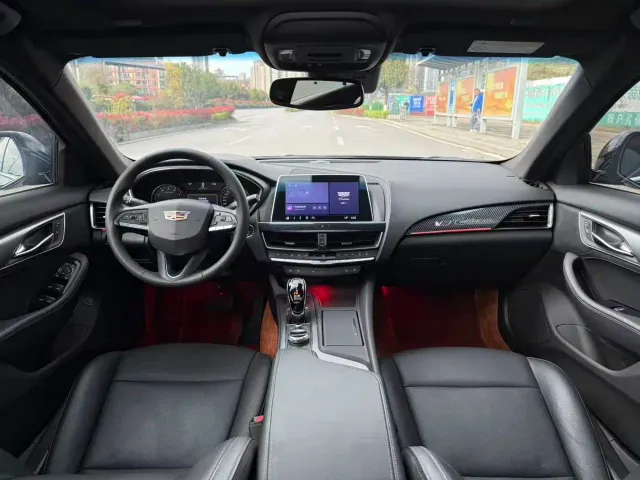 Cadillac CT5 — Фото автомобиля 5
