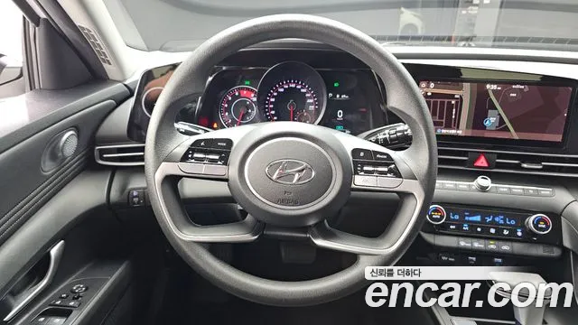 Hyundai AVANTE Avante (CN7) — Фото автомобиля 12