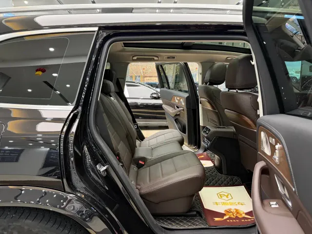 Mercedes-Benz GLS-Class — Фото автомобиля 7