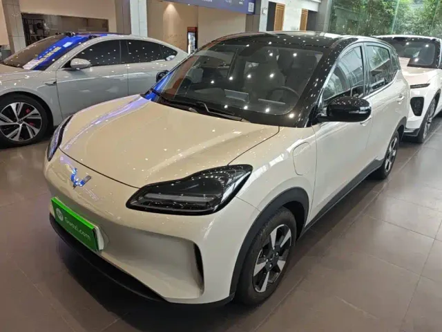 Фотография автомобиля — Wuling Binguo PLUS