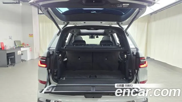 BMW X7 — Фото автомобиля 20
