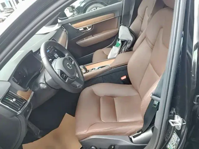 Volvo S90 — Фото автомобиля 14