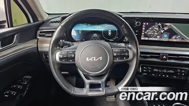 Kia K5 — Фото автомобиля 12