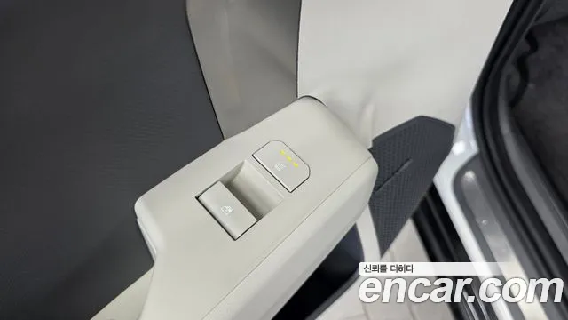 Kia EV3 — Фото автомобиля 24