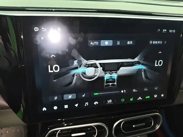 Leapmotor C11 — Фото автомобиля 12