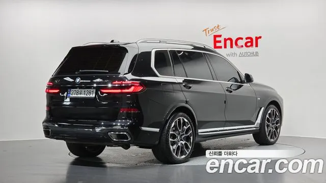 BMW X7 — Фото автомобиля 2