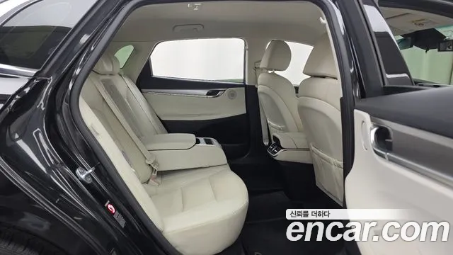 Hyundai Grandeur New — Фото автомобиля 12